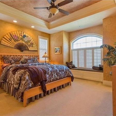Large Mediterranean Oasis - Water Views & Pool Clearwater Beach Exterior foto