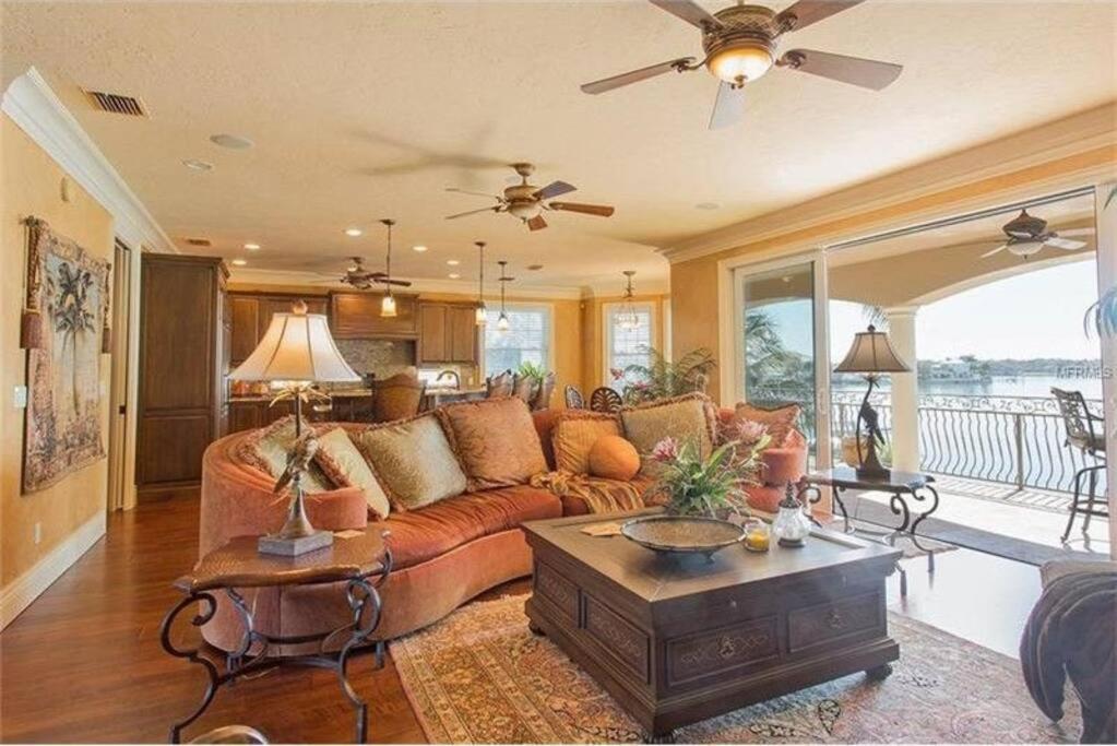 Large Mediterranean Oasis - Water Views & Pool Clearwater Beach Exterior foto